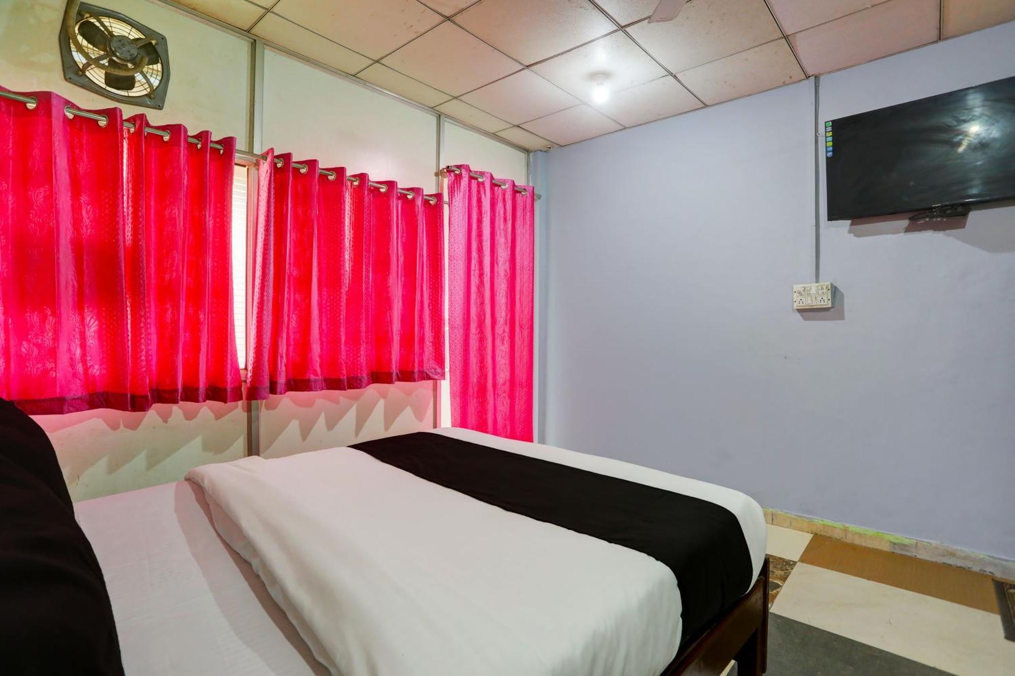 Collection O Harsh Hotel & Restaurant Bhiwadi Экстерьер фото