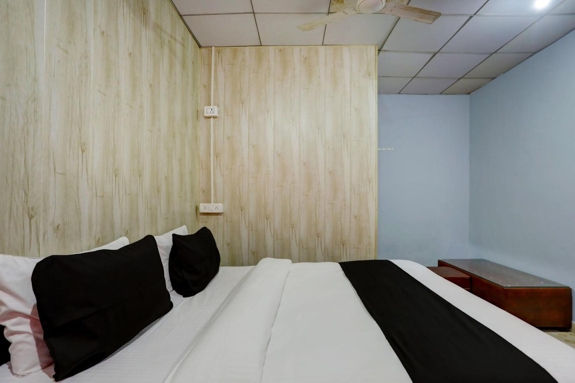 Collection O Harsh Hotel & Restaurant Bhiwadi Экстерьер фото